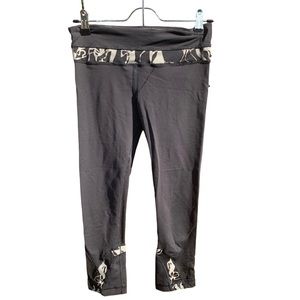 Lululemon Workout Capri Pants Black Small In Good Condition